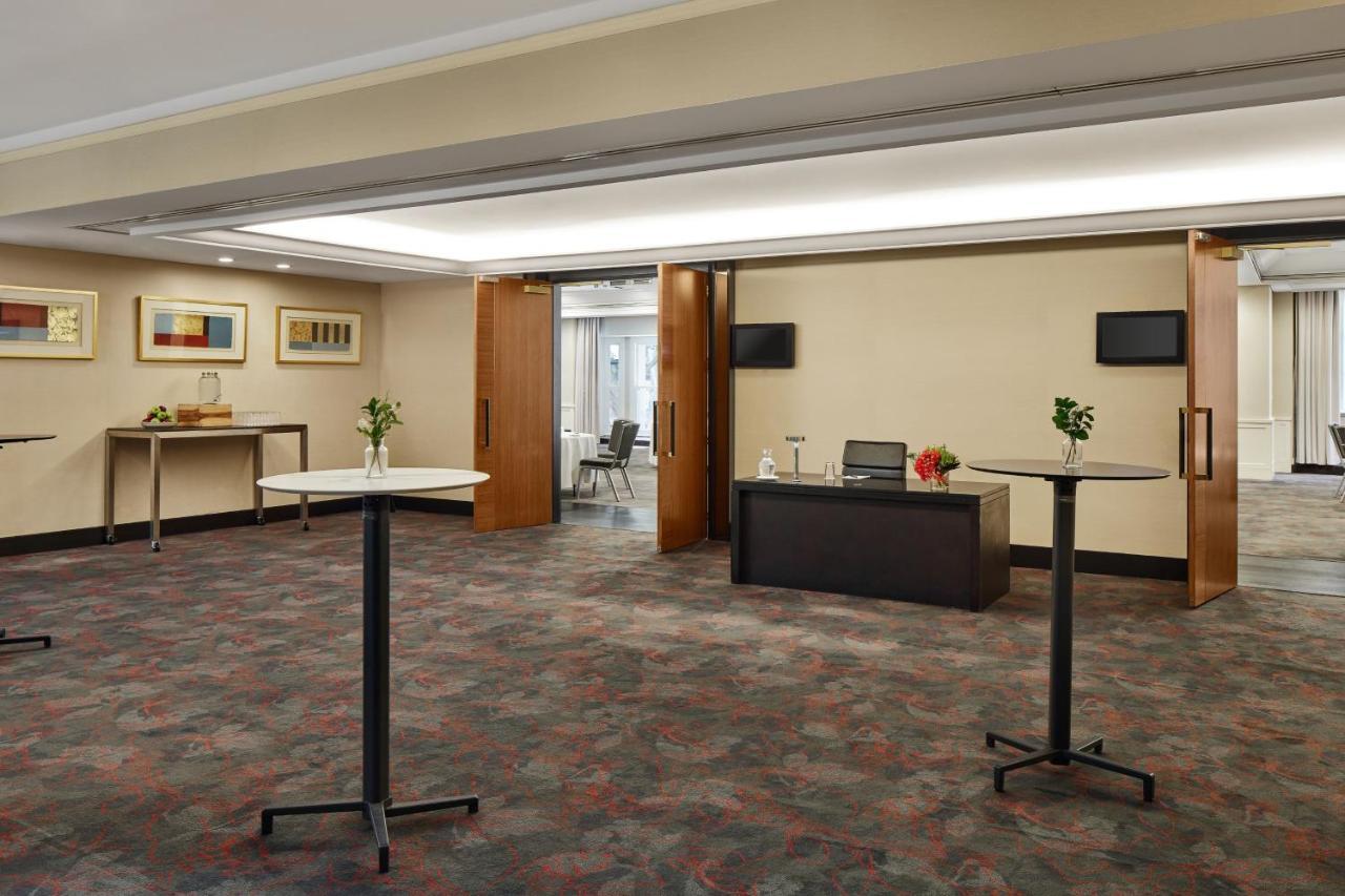Sydney Harbour Marriott Hotel At Circular Quay Exteriér fotografie The 10th floor of the building