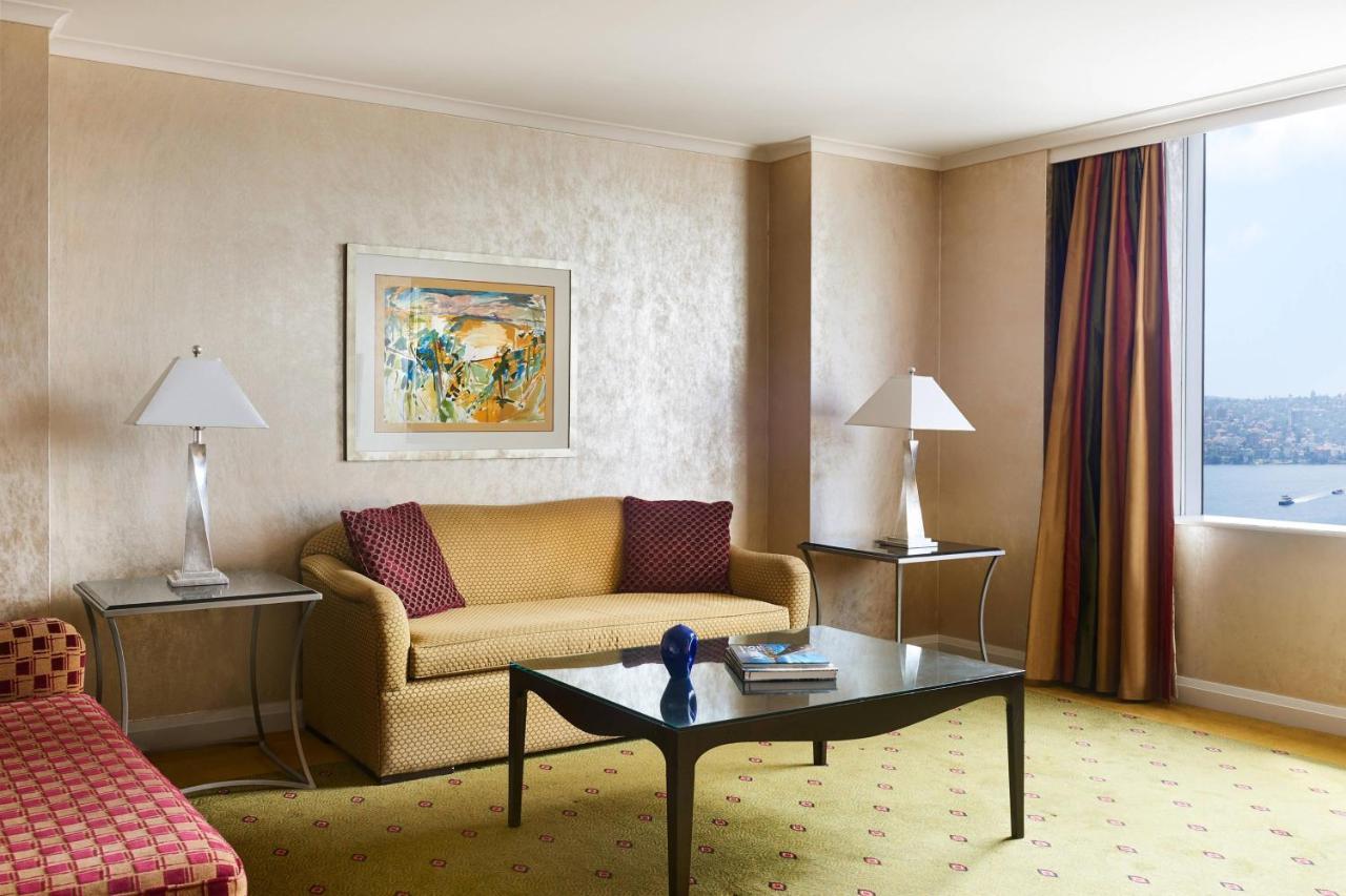 Sydney Harbour Marriott Hotel At Circular Quay Exteriér fotografie A living room at the Four Seasons Hotel