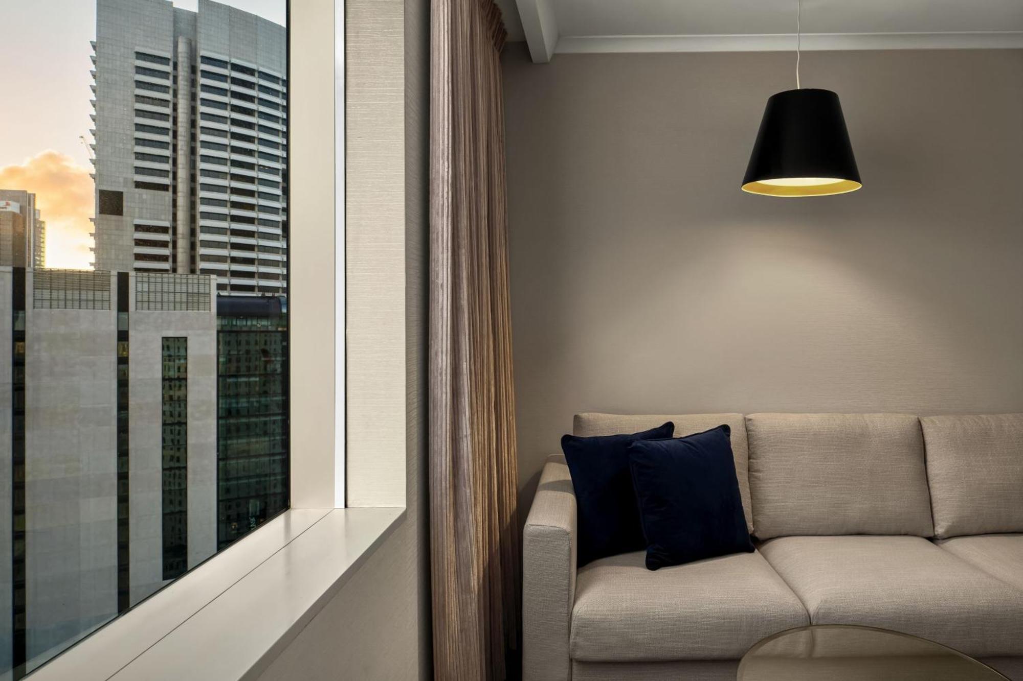 Sydney Harbour Marriott Hotel At Circular Quay Exteriér fotografie A pendant light