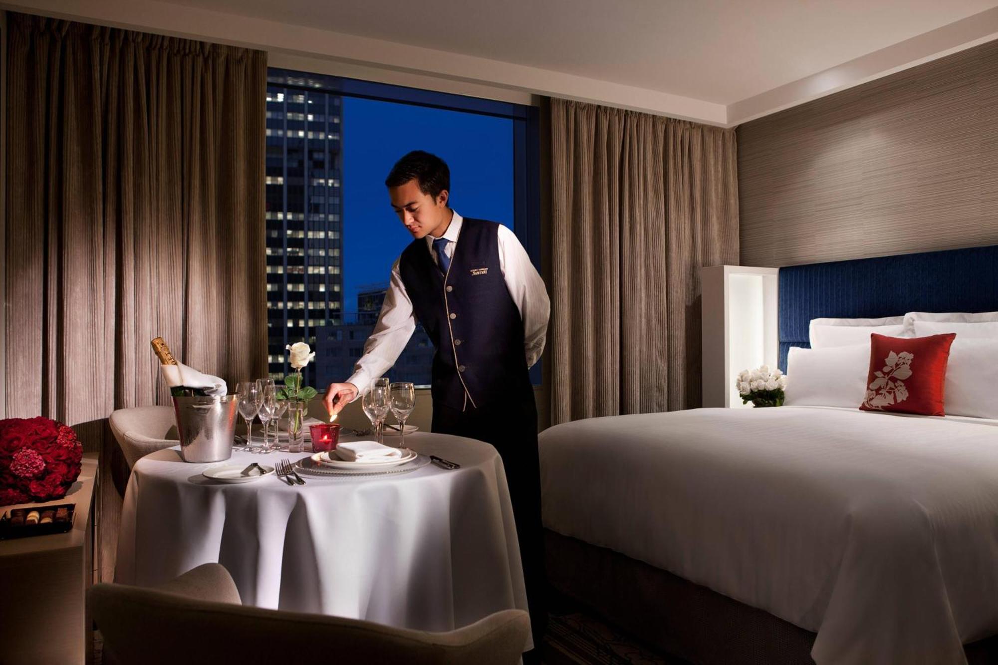 Sydney Harbour Marriott Hotel At Circular Quay Exteriér fotografie A room at the Mandarin Oriental, Hong Kong